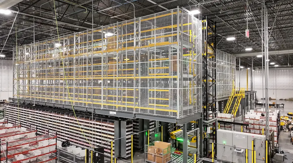 Spacemaker QuadAxis Pro mezzanine installation at H&D Distributors, Dallas, TX